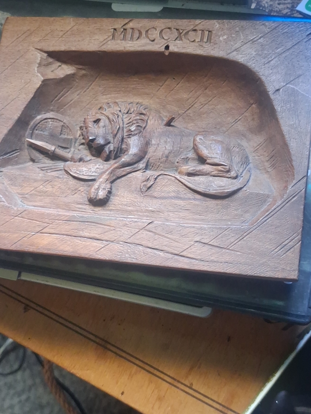 Hand-Carved Wooden Lion of Lucerne Art Black Forest Style from Switzerland